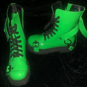 slime green dolls kill platform boots 💚